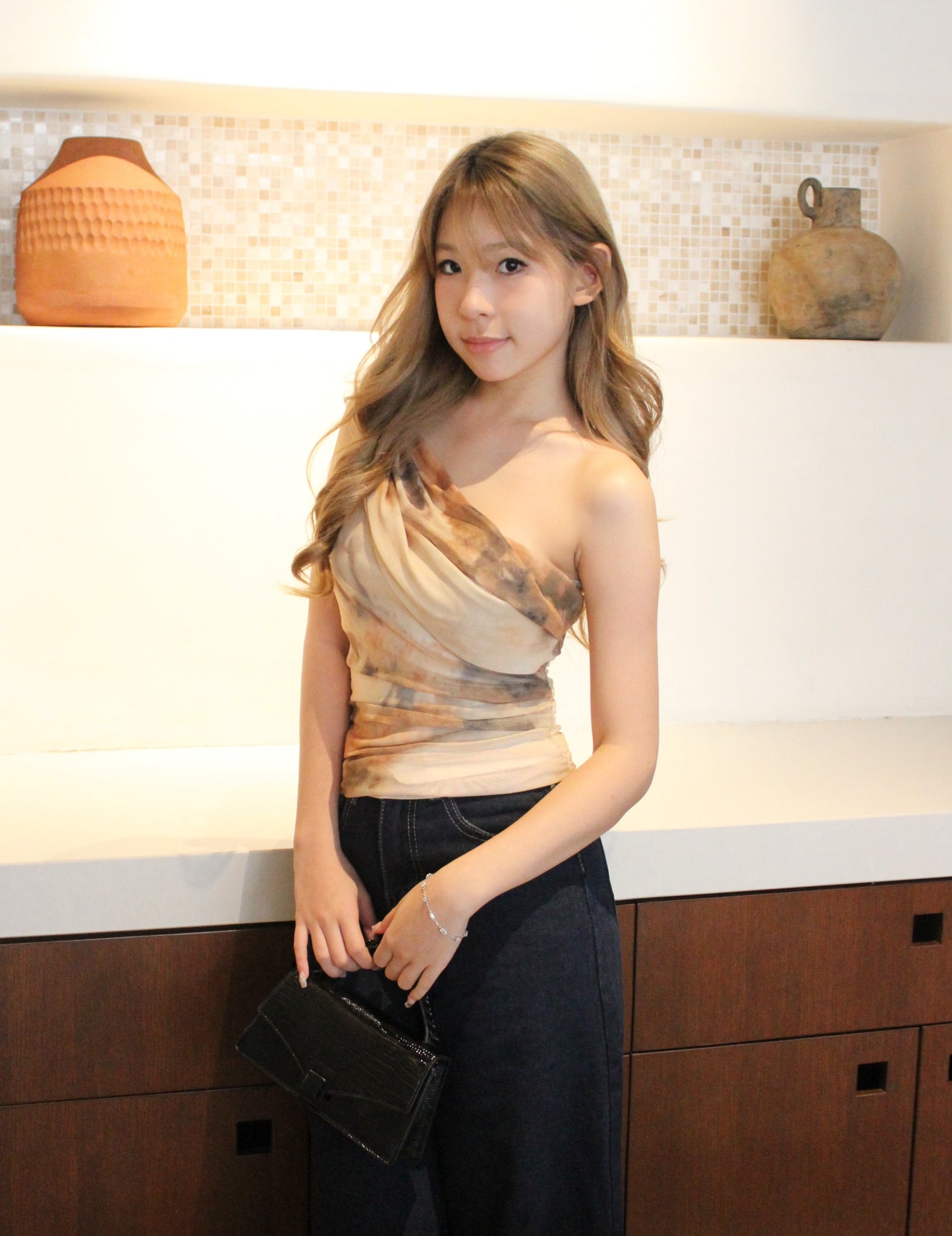 One-shoulder Top