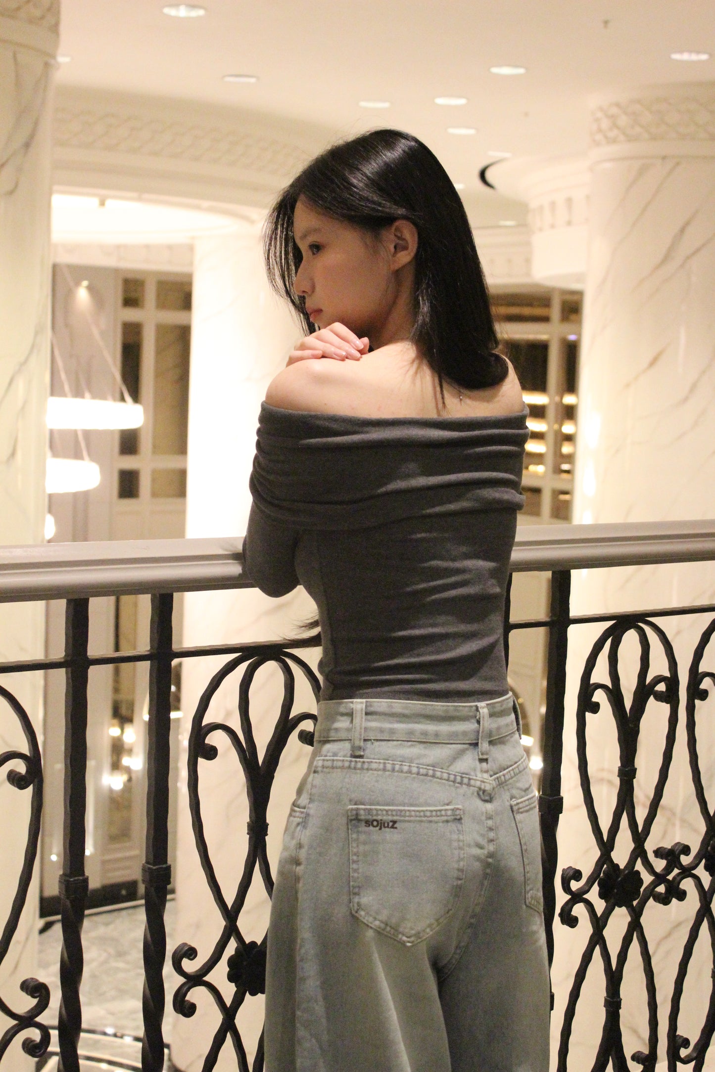 Off-shoulder