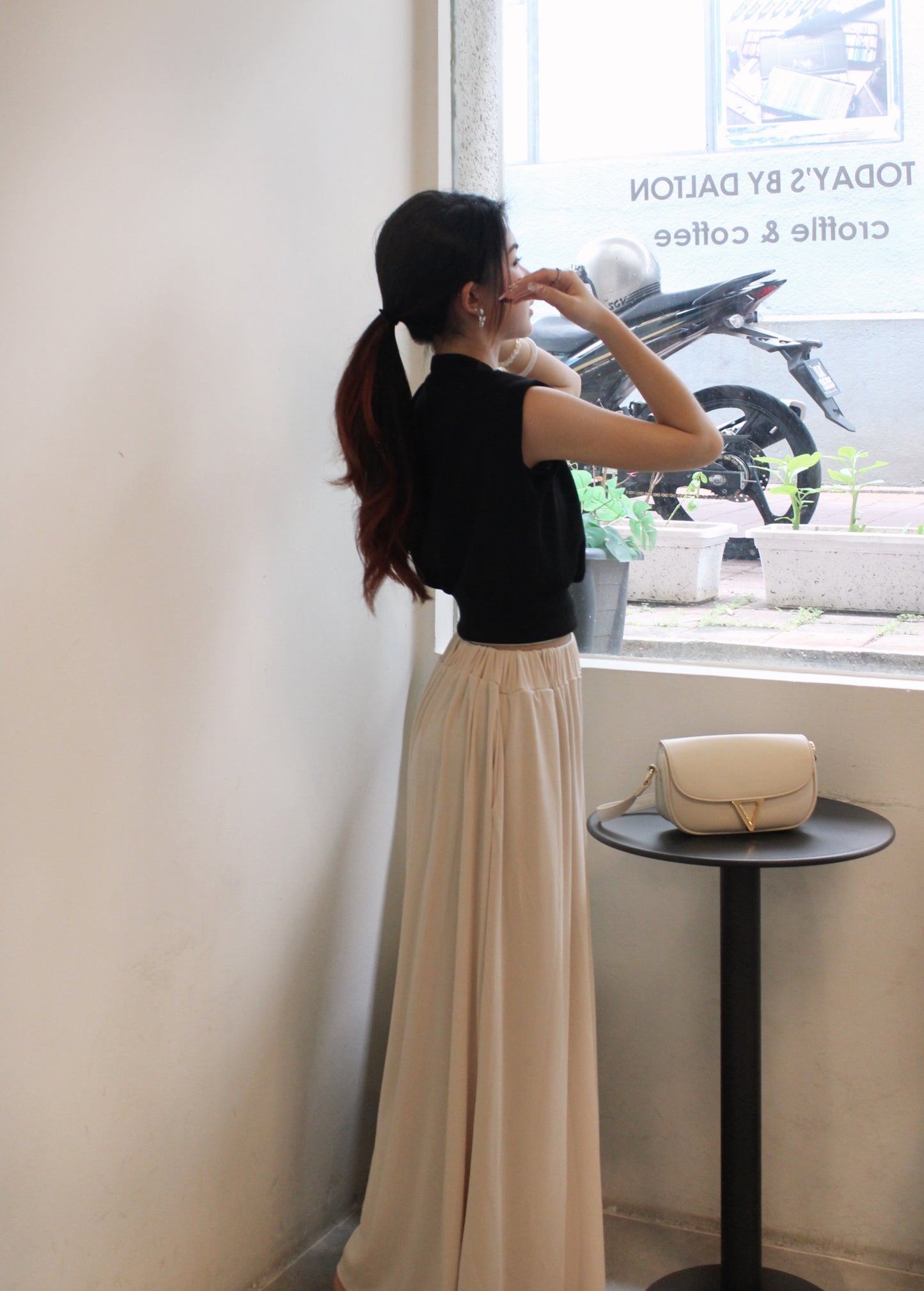 113. Beige Loose Pants