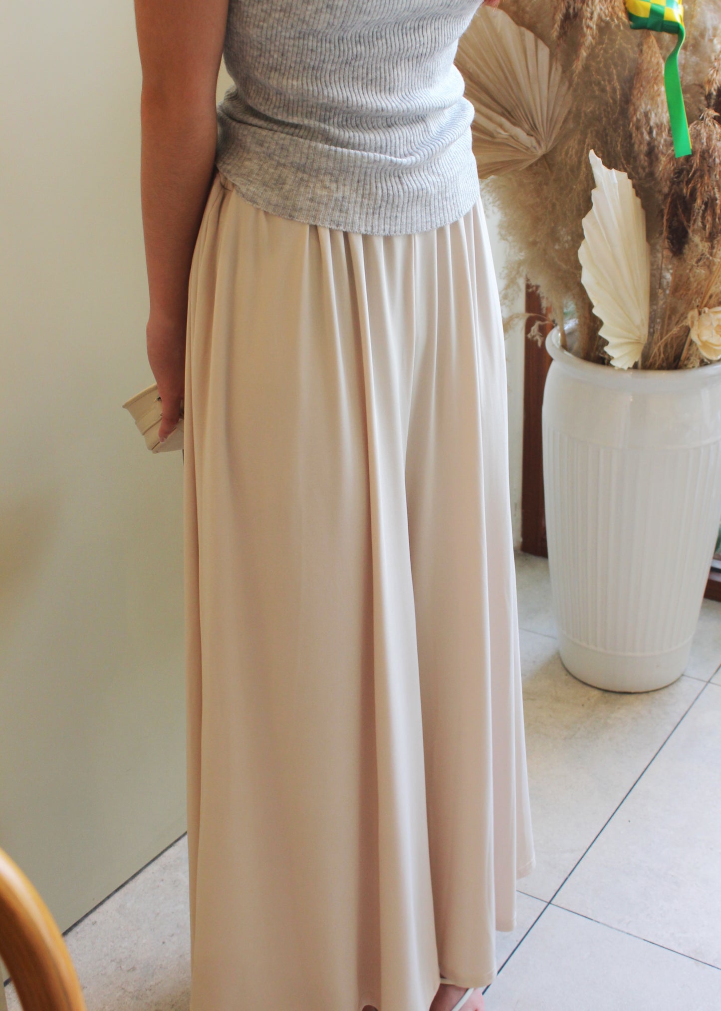 113. Beige Loose Pants